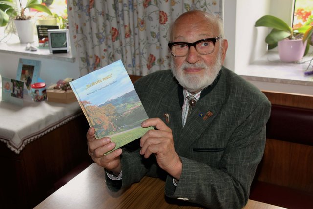 Mundartdichter und –leser Alois Kutsam | Foto: Franz Putz
