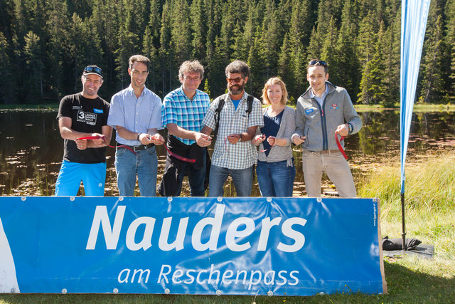 Freuen sich über die schnelle und gelungene Umsetzung des 3-Wege Projekts: Helmut Wolf (Obmann Nauders Tourismus), Helmut Spöttl (Bgm. Nauders), Alois Beer (Bezirksforstinspektion Landeck) und Günther Zimmermann (Waldschutz Land Tirol), Simone Reimair (Regionalmanagement Landeck) und Manuel Baldauf (GF Nauders Tourismus). | Foto: Nauders Tourismus