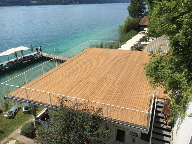 Von der Planung bis zum herzeigbaren Endprodukt: Die Praktikantin war auch bei der Errichtung der Seeterrasse dabei