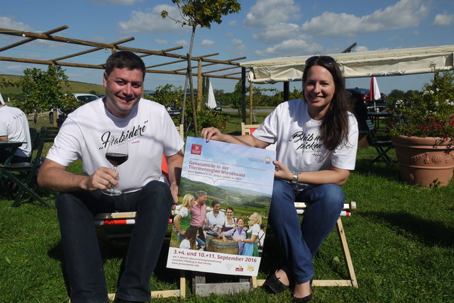 Wienerwald Tourismus Geschäftsführer Mag. Mario Gruber und seine Marketingchefin Barbara Karall freuen sich bei der diesjährigen Genussmeile auf neue Besucherrekorde. | Foto: Wienerwald Tourismus GmbH