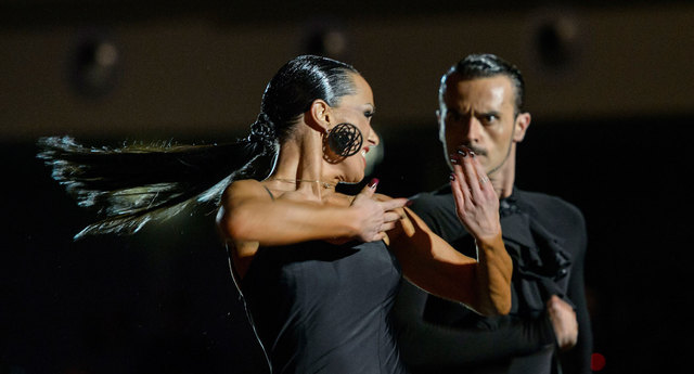 Emanuele Soldi und Elisa Nasato (17) ITA - World Masters Latin Dance WM Lateinamerikanische T‰nze in der Olympiahalle - Polai Worldmasters Sport Tirol ÷sterreich Tanzen / Foto: Thomas Boehm 2015 10 17  CD437  ( bˆhm )