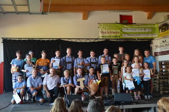 Alle Teilnehmer des Talentecontests beim Generationenfest der ÖVP in Steinakirchen am Forst.