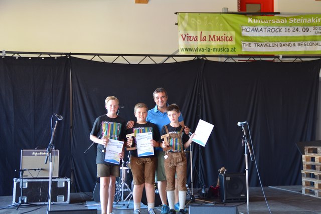 Die Bründler Spitzbuam mit Anton Erber beim ÖVP-Fest in Steinakirchen am Forst.