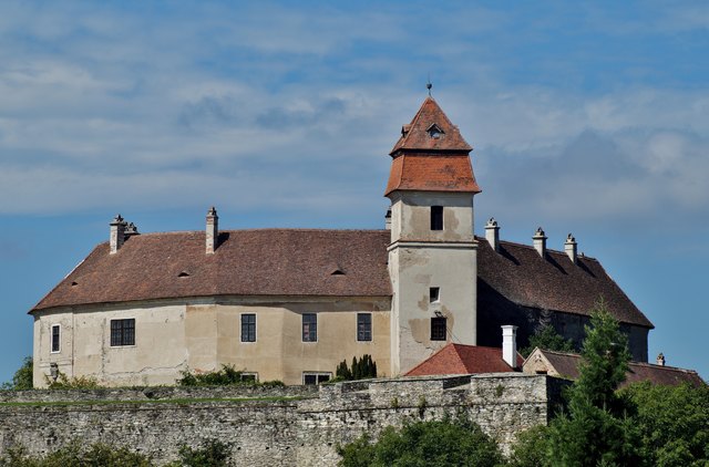 Burg Bernstein