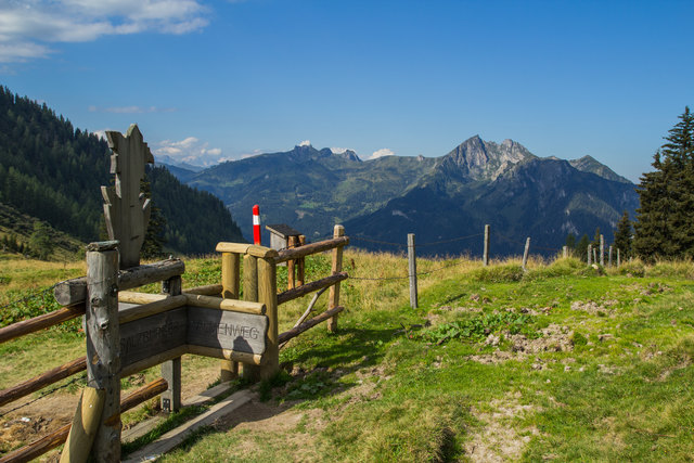 "Salzburger Almenweg" Wegkreuz