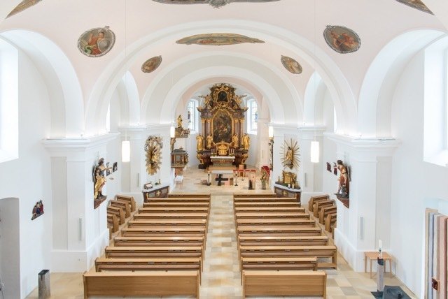 Die Pfarrkirche Kollerschlag erstrahlt in neuem Glanz. | Foto: Foto: privat