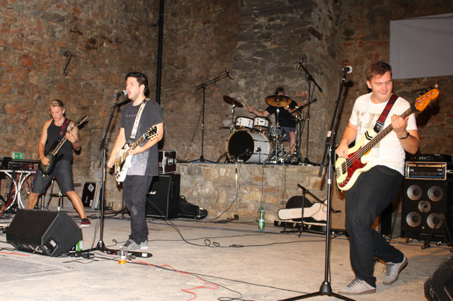 "Living between the Lines" spielten als zweite Formation auf. | Foto: Cescutti