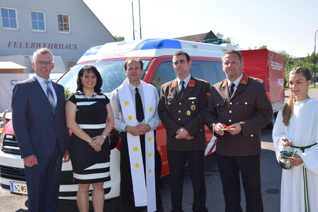In Andau wurde das neue Kommandofahrzeug der Freiwilligen Feuerwehr (FF) gesegnet. | Foto: Andreas Peck
