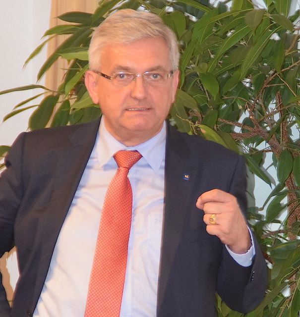 Bürgermeister Alfred Riedl (ÖVP) hat von den Facebook-Vorwürfen genug.