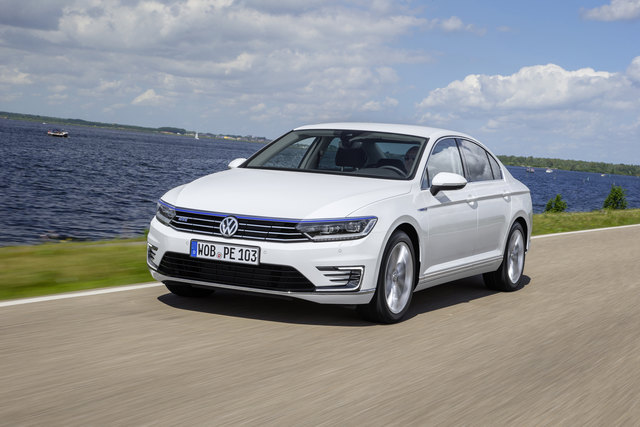 VW Passat GTE.