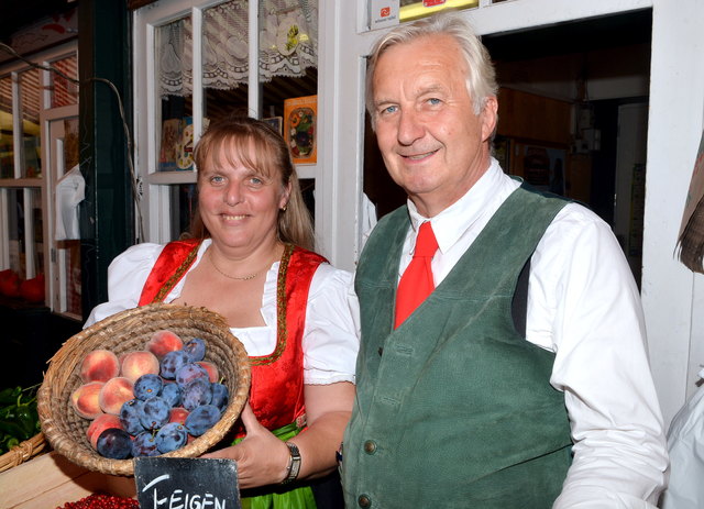 Fam. Kuczera an ihrem Traditionsstand