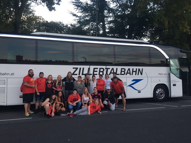 Nach dem Spiel reisten die Schwaz Hammers Ladies mit ihren Betreuern als Sieger nach Hause