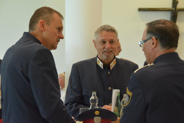 Bundes- und Stadtpolizei kamen gerne zum Jubiläumsfest des RK Kufstein.