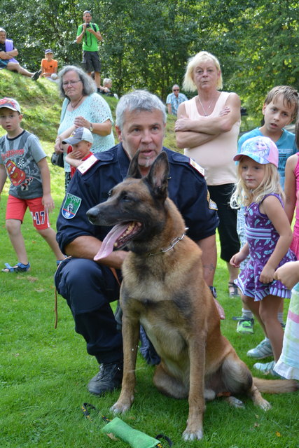 Peter Enzmann mit seinem Diensthund Catmandoo | Foto: Fotos: Sonja Hauer