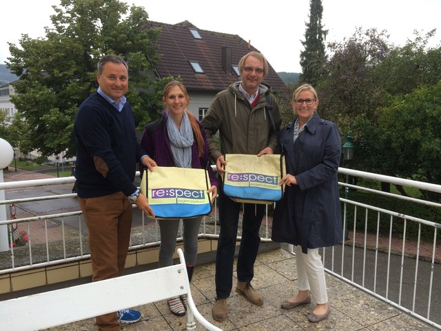 Elisabeth Loidl und Robert Eder von re:spect starteten mit Manuela Dundler-Strasser und Michael Cech Streetwork in Gablitz