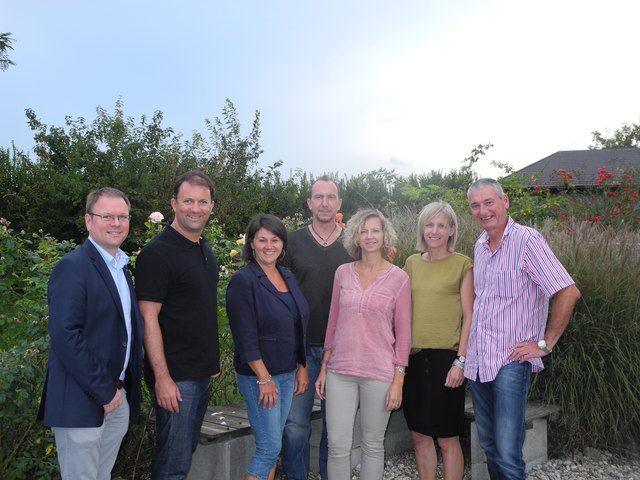Franz Aigner - Obmann der Region Wagram, Bernhard Schröder - Geschäftsführer der Donau Niederösterreich Tourismus GmbH, Sabine Schwinn - Regionalbetreuerin der Donau NÖ Tourismus GmbH, Gartenfestwochen-Initiator Xandl Schmidhammer, Karin Rinderhofer - Gruppenleiterin Stadtmarketing Tulln, Agnes Feigl - Projektkoordinatorin im Auftrag der Donau NÖ Tourismus GmbH, Bgm. Rudolf Friewald.