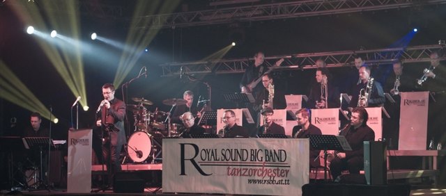 In Diersbach präsentiert die Band mit zwei Sängern die neue Live-CD.
