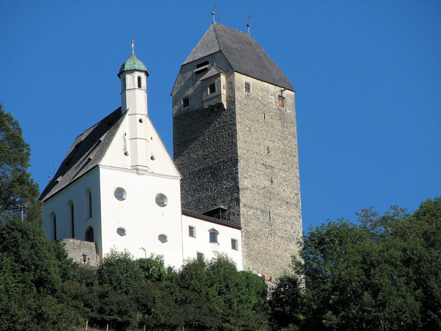 Die Burg Freundsberg in Schwaz