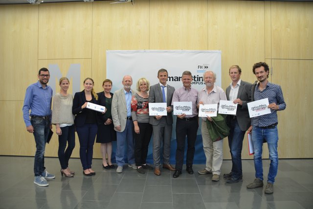 Thomas Wagner (Themenfeldsprecher Junges Unternehmertum), Margaretha Bewersdorff und Mariella Pfannenstill (FH-Mitarbeiterinnen), Andrea Kovacic (Fachbereichsleitung), Bürgermeister Günther Leichtfried (Wieselburg), Astin Malschinger (Studiengangsleiterin), Hannes Scheuchelbauer (Volksbank), Andreas Hanger (Eisenstraße-Obmann), Stadtrat Kurt Hraby (Waidhofen), Bürgermeister Bürgermeister Wolfgang Pöhacker (Steinakirchen) und Joseph Hofmarcher (Coworking Eisenstraße Management).