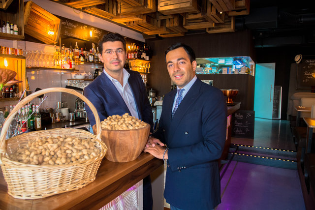 Eröffneten ein neues Lokal in der Inneren Stadt: Das Gastronomenduo Faradj Akhverdiev und Asim Hasanov (r.).