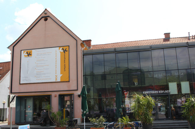 Köflach ist sehenswert (wie das Kunsthaus) und lebenswert. Die Lidl-Filiale wird nun modernisiert.