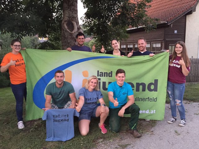 Vorne vlnr, Thomas Schwanzer, Sprengelleitung Sonja Hasenberger und Daniel Döckl
Hinten vlnr, Magdalena Doppler, Leopold Sollnböck, Nicole Kurzmann, Andreas Schlüsselberger, Raphaela Hell. | Foto: Landjugend Tullnerfeld