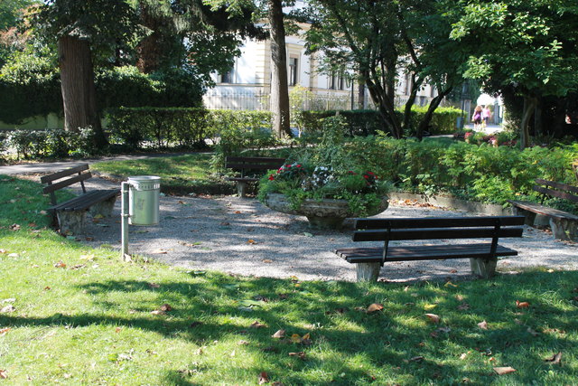 Foto: Das Erholungsgebiet im Stadtpark soll weichen, um Platz für ein mehrstöckiges Parkhaus zu schaffen.