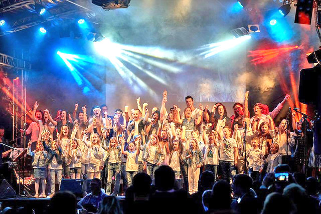 Die Chor- und Bandwerkstatt „sing4fun“ startet am Freitag, dem 16. September, mit der Einschreibung ins neue Schuljahr