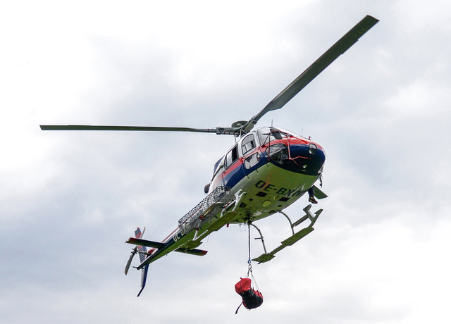 Totbergung eines abgestürzten Bergsteigers durch Alpinpolizei-fotocredit: ZOOM-TIROL