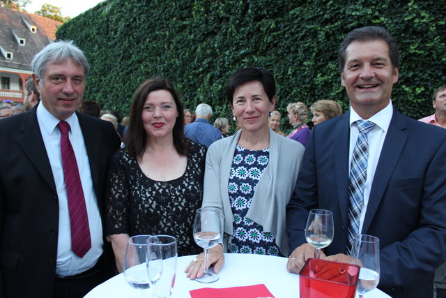 v.l.: Gerhard Amann (WK Vorarlberg), Ariane Matt (früher Mitarbeiterin DB Schenker), Monika und Heinz Sperger (Spedition Sperger)