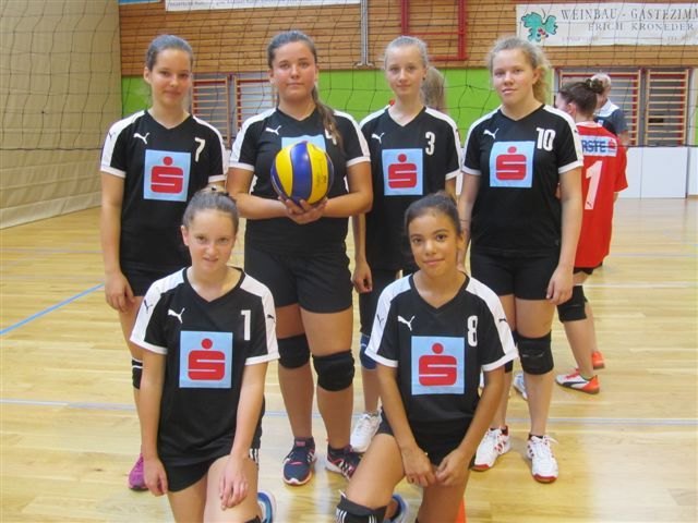 Die jungen Volleyballerinnen aus Rechnitz waren auch erfolgreich. | Foto: NMS Rechnitz