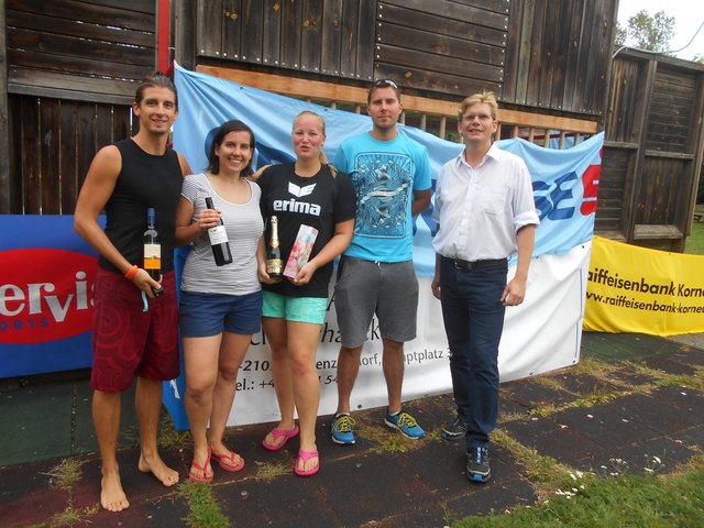 Christoph Maitz, Johanna Höllrigl, Yvonne Pekic, Christopher Bauer und Gemeinderat Peter König.
