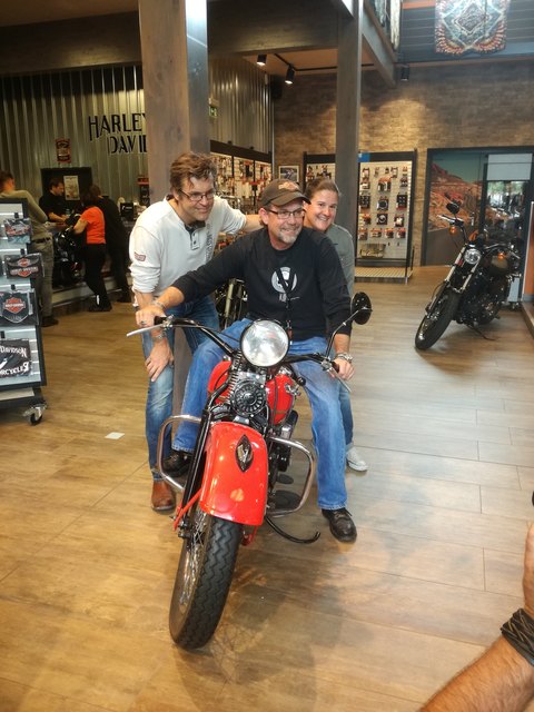 Auf einem Harley-Klassiker: Bill Davidson.