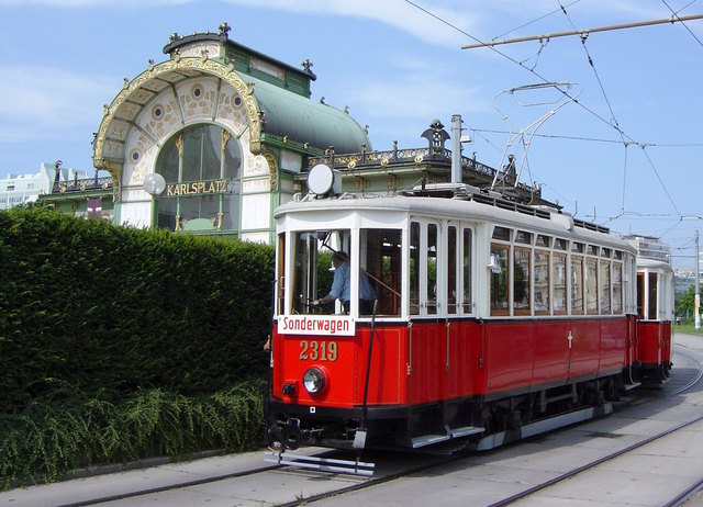 Historische Straßenbahnen bringen die Besucher am Tag des Denkmals zu vielen Sehenswürdigkeiten.