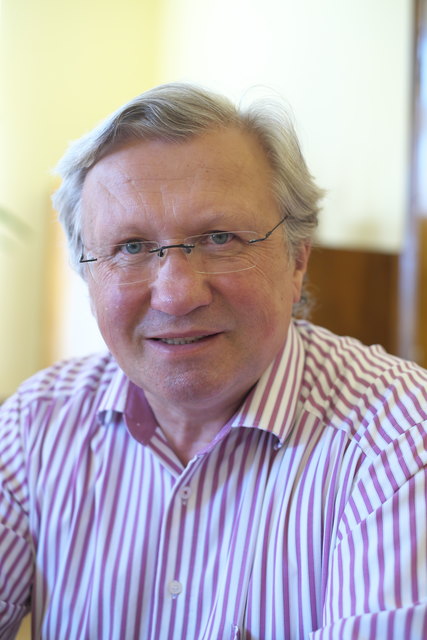 Bürgermeister Herbert Osterbauer ist über das Verhalten seines Feuerwehrchefs nicht gerade erfreut.