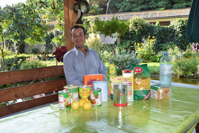 Familie Goldsteiner aus Pulkau hofft natürlich wie alle anderen auch, dass diese Vorräte nie für den Ernstfall benötigt werden.        Foto: gr