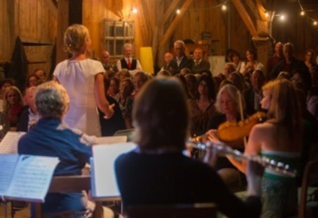 Sopranistin Romana Amerling mit dem Festivalensemble | Foto: KK/Buchinger