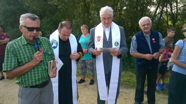 Franz Wegleitner (Freunde der Basilika Frauenkirchen), MilDekan Wessely, Pfarrer Bucsi und Ivan Tarcsay