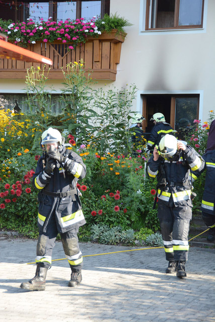 Die Freiwillige Feuerwehr Bad Häring konnte schließlich "Brand aus!" vermelden.