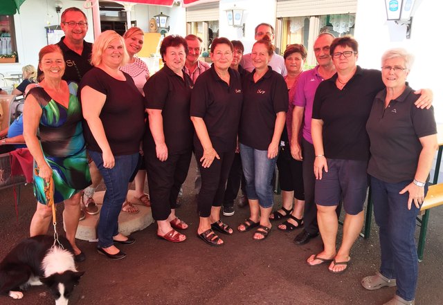 Das Team der ÖVP Frauen Grieselstein mit BL Christa Koller, KR Eva Winkler, StR. Josef Kropf und ÖAAB-BO Johann Kahr sowie Anni und Franz Brückler