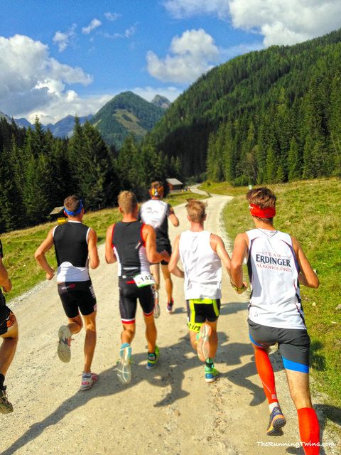 ©TheRunningTwins.com