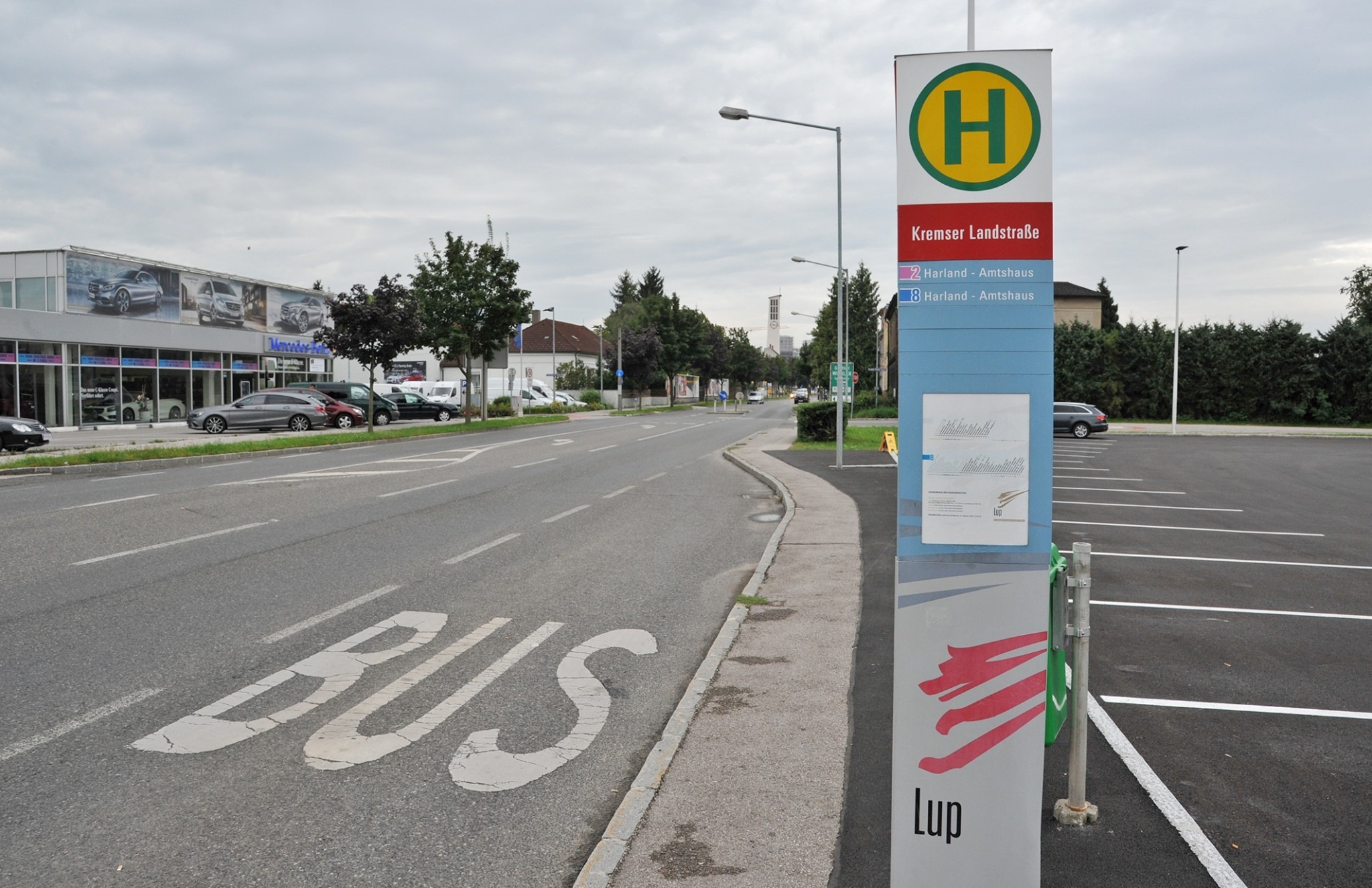 Neues LUP-Wartehäuschen in der Kremser Landstraße - St. Pölten