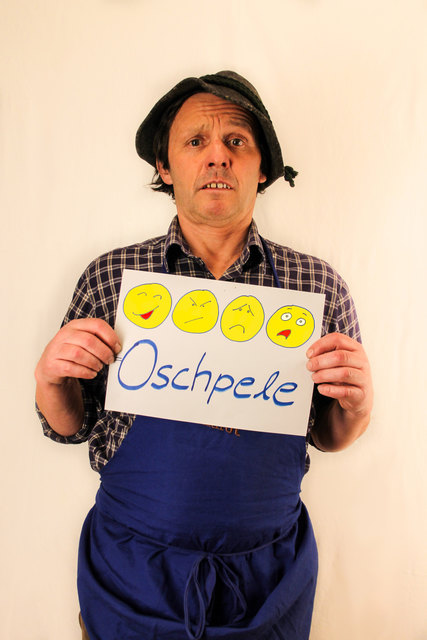 Luis aus Südtirol erklärt den Fachausdruck "Oschpele" am 30. Sept. in Ehrwald.