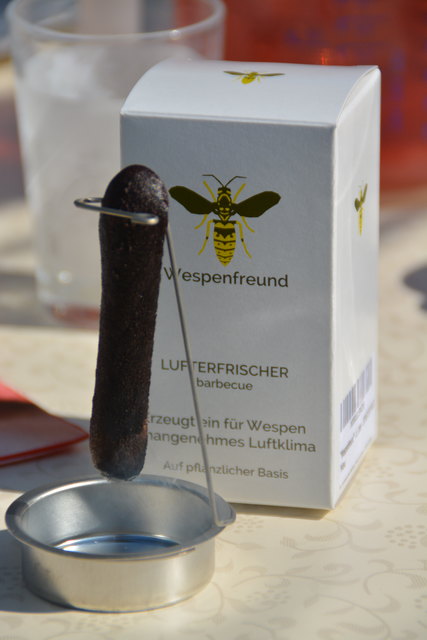Stick aus giftfreien Zutaten brennt bis zu 45 Min., vertreibt Wespen.
