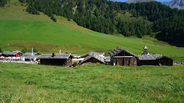 das Almdorf