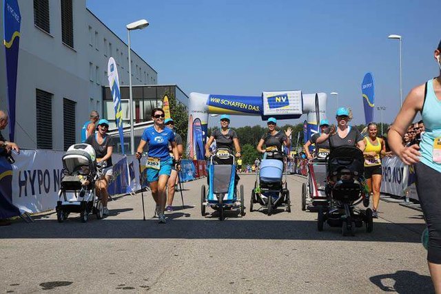 Regelmäßig treffen sich die "bewegten Mamis", die auch samt Kindern beim St. Pöltner Frauenlauf an den Start gingen.
