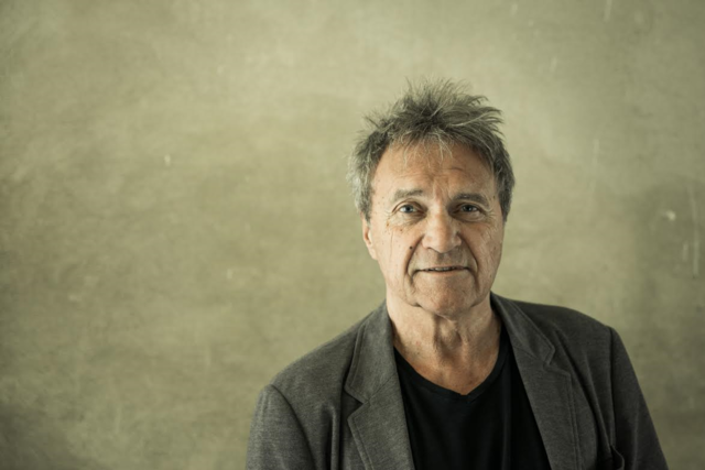 Der bekannte Mime Wolfram Berger interpretiert Karl Valentin.