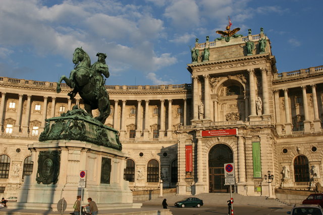 Die Präsidentschaftskanzlei der Hofburg bleibt noch etwas länger unbesetzt. | Foto: Foto: Chris Brown/CC BY 2.0