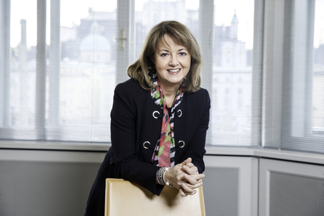Sylvia Denkstein leitet den Bereich Private Banking in der Spängler Bank.