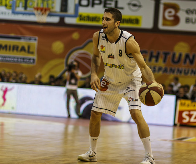 Knights-Kapitän Manuel Jandrasits bleibt dem Güssinger Basketball in einer anderen Rolle erhalten.